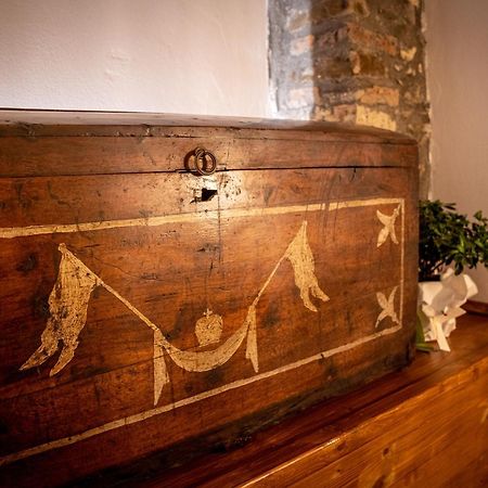 Hotel Kapllani ベラト エクステリア 写真