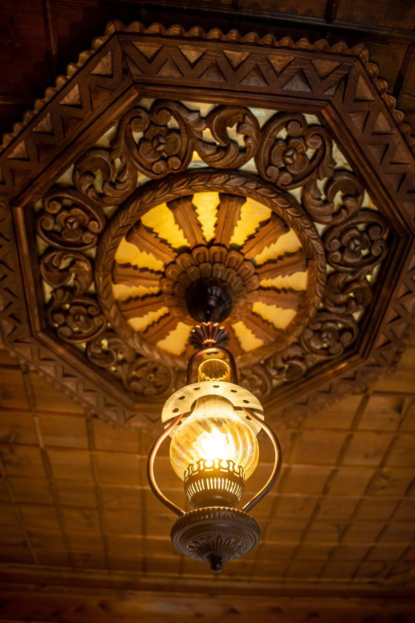 Hotel Kapllani ベラト エクステリア 写真