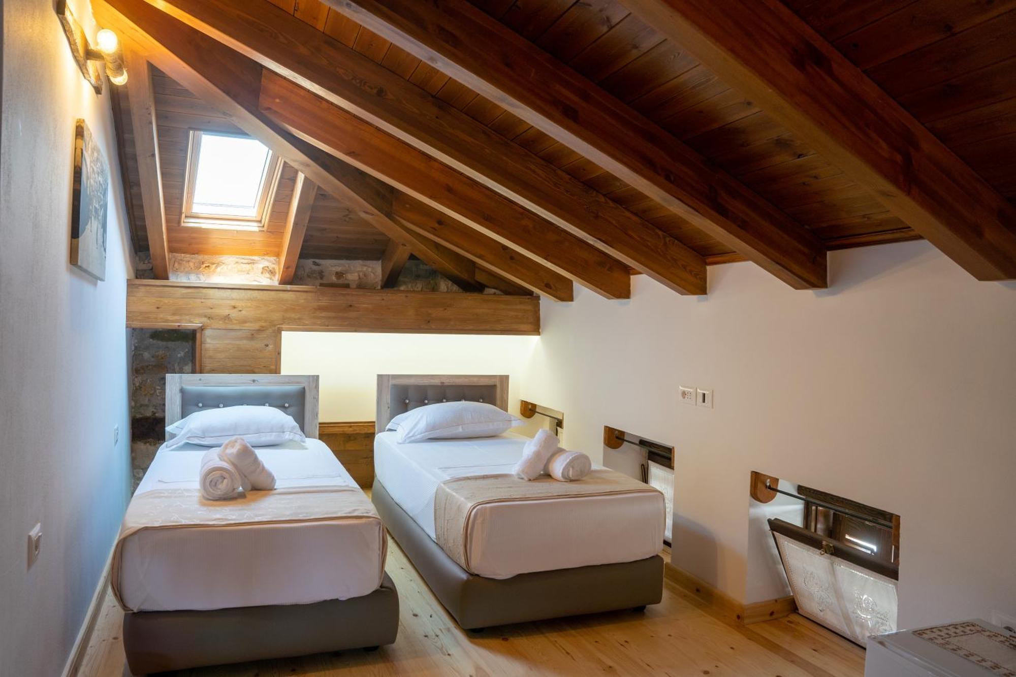Hotel Kapllani ベラト 部屋 写真