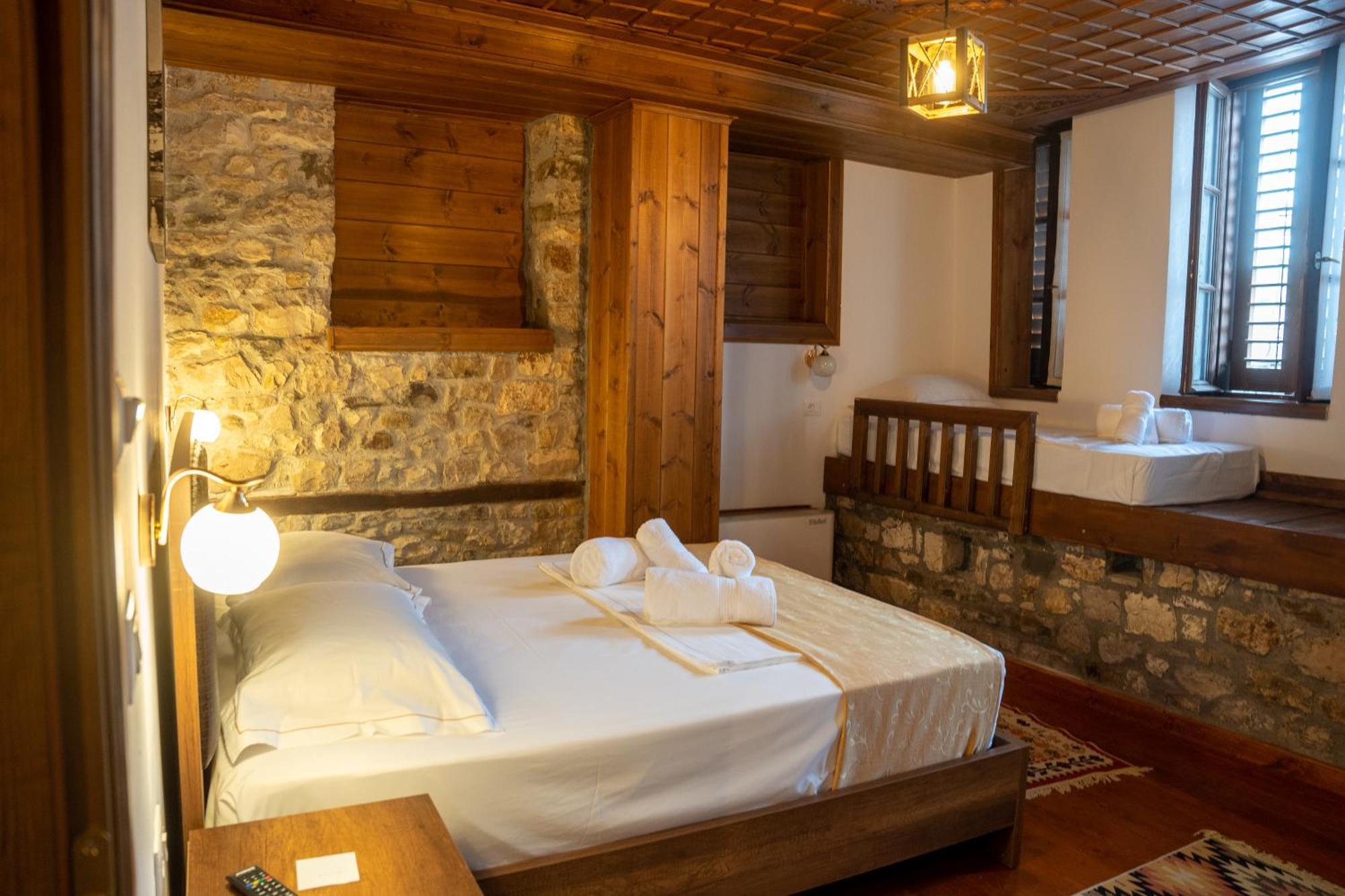 Hotel Kapllani ベラト 部屋 写真