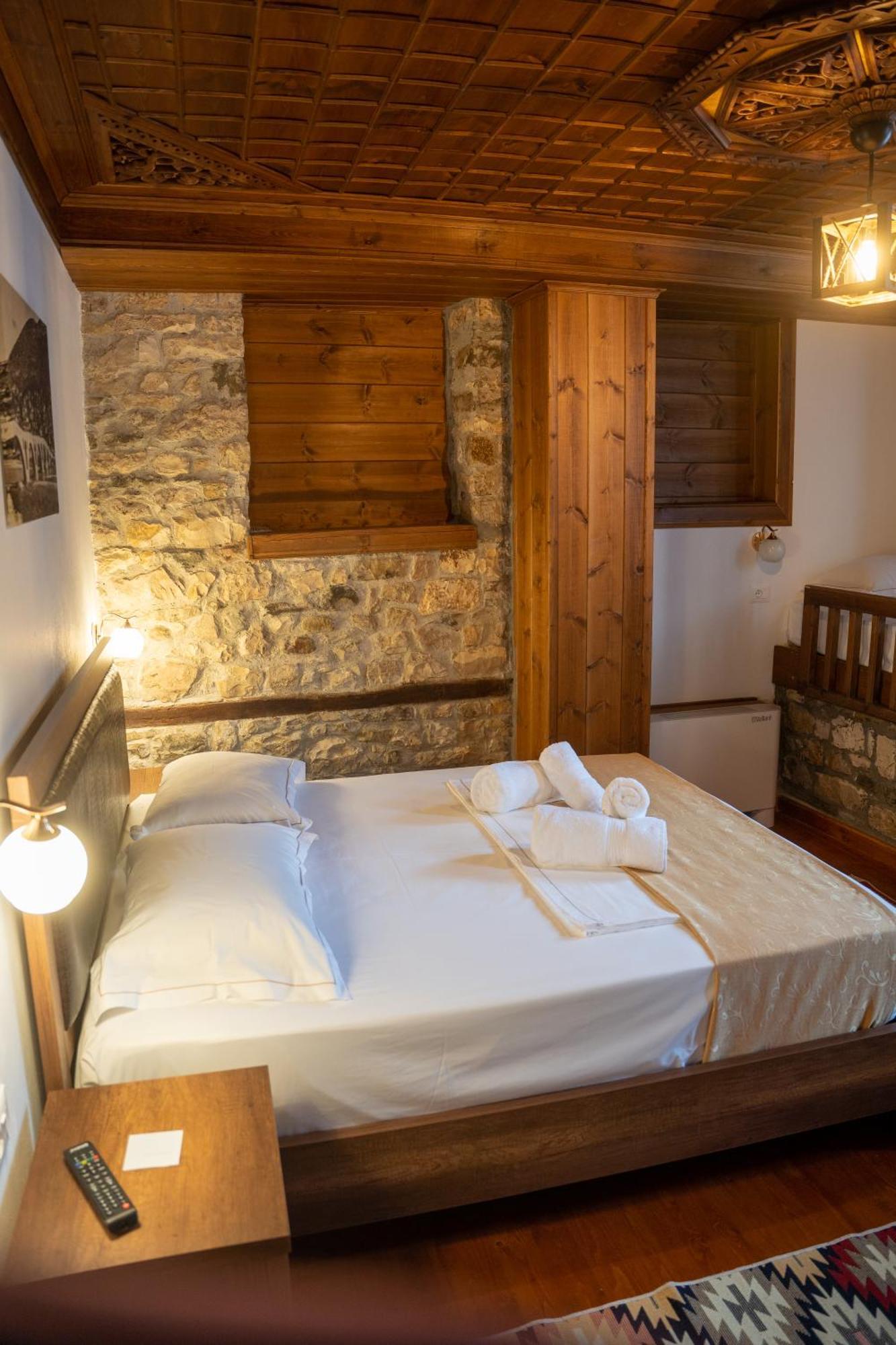 Hotel Kapllani ベラト 部屋 写真