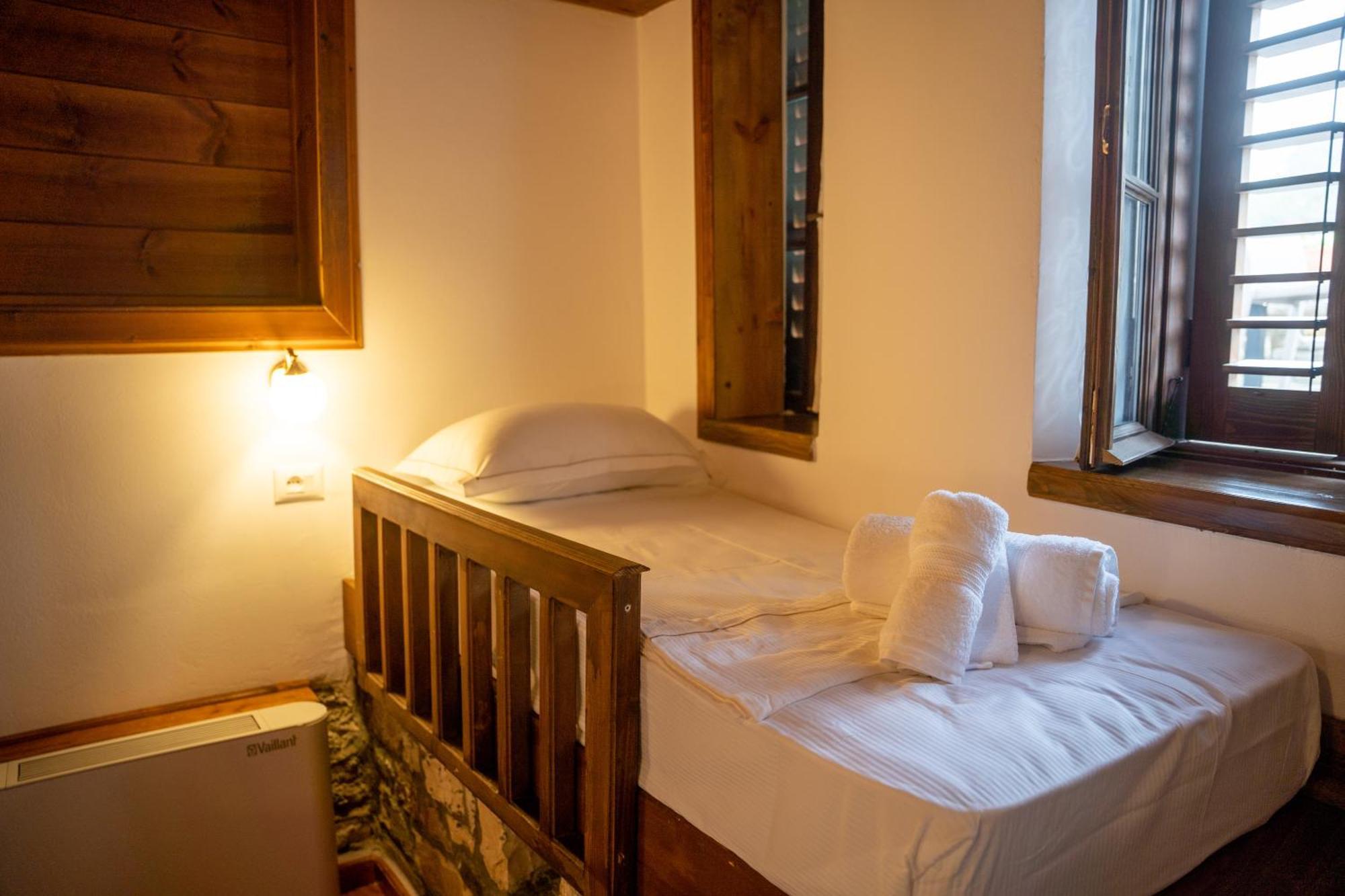 Hotel Kapllani ベラト 部屋 写真